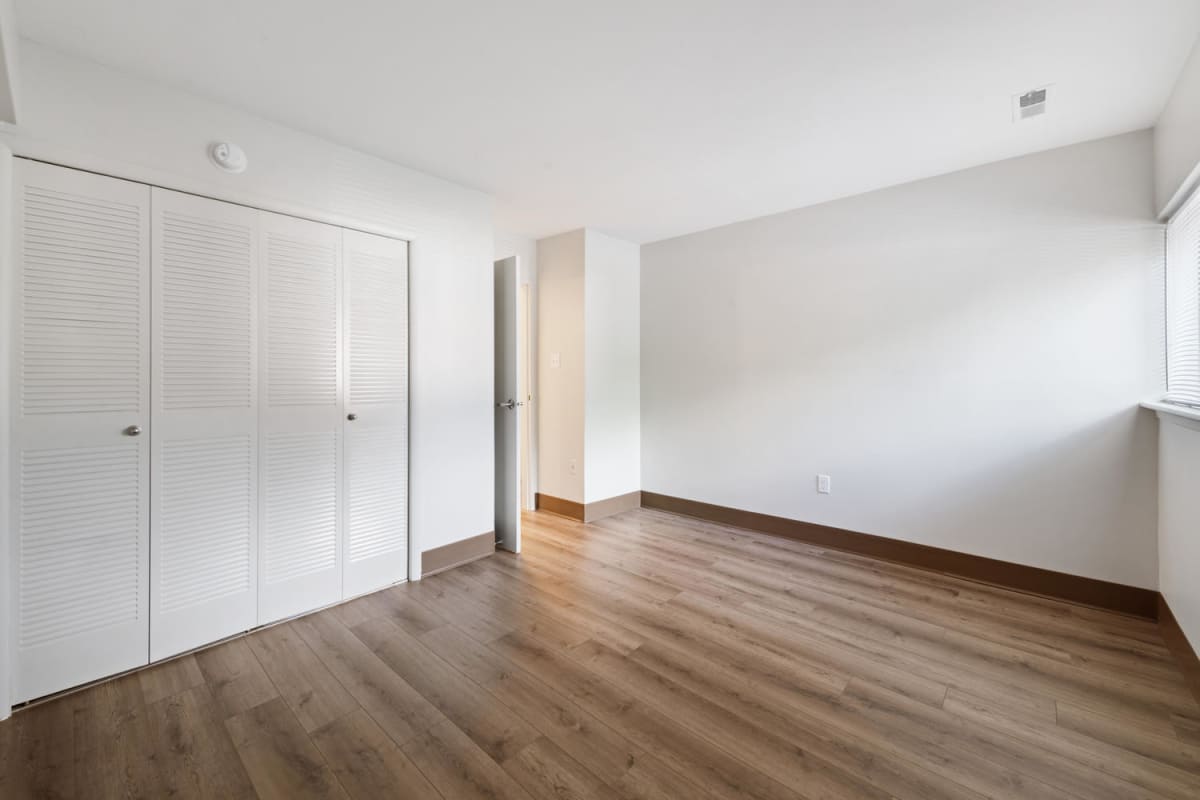 Photos and Video of Franklin Square Village in Glendora, NJ